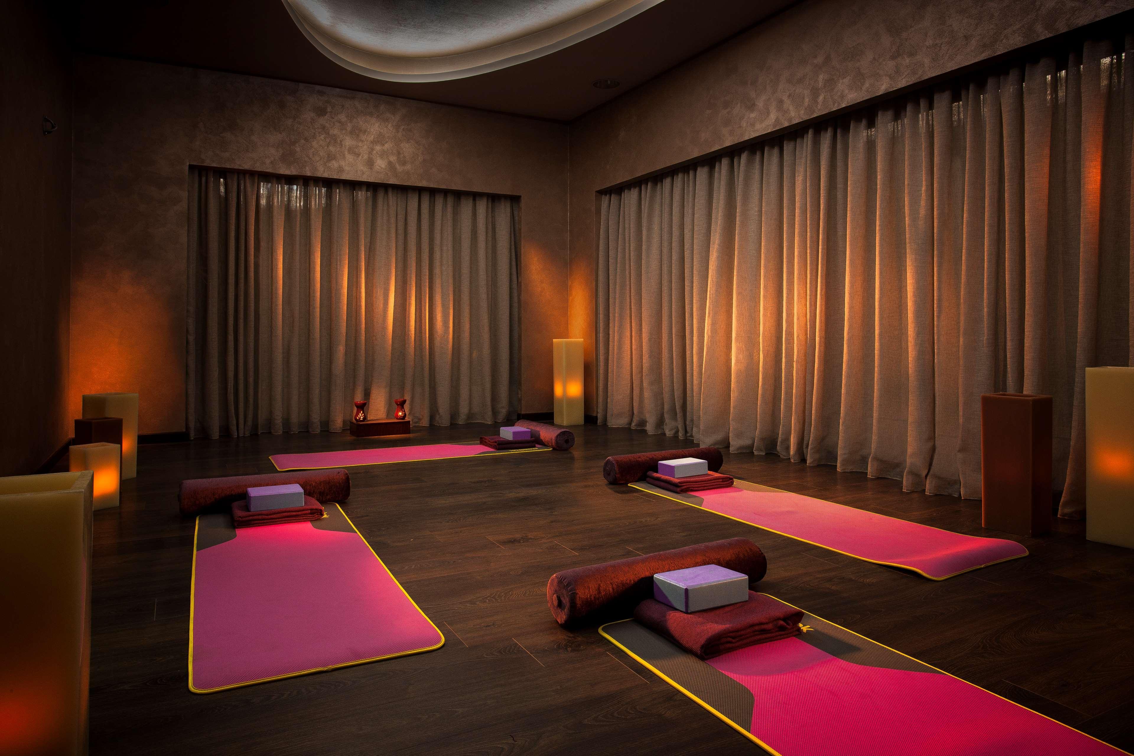 Royal Maxim Palace Kempinski El Cairo Exterior foto The spa at The Ritz-Carlton, Dubai