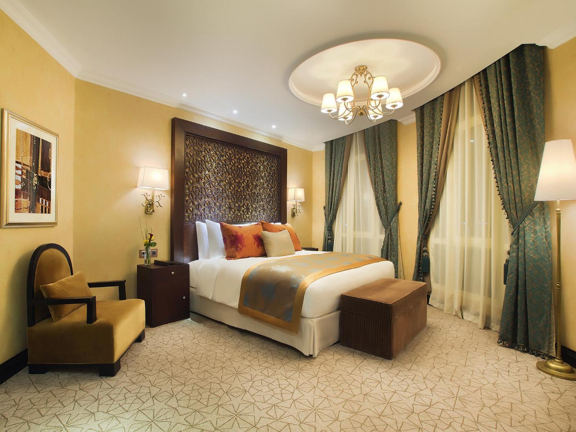 Royal Maxim Palace Kempinski El Cairo Habitación foto A bedroom at the Jumeirah Emirates Towers Hotel