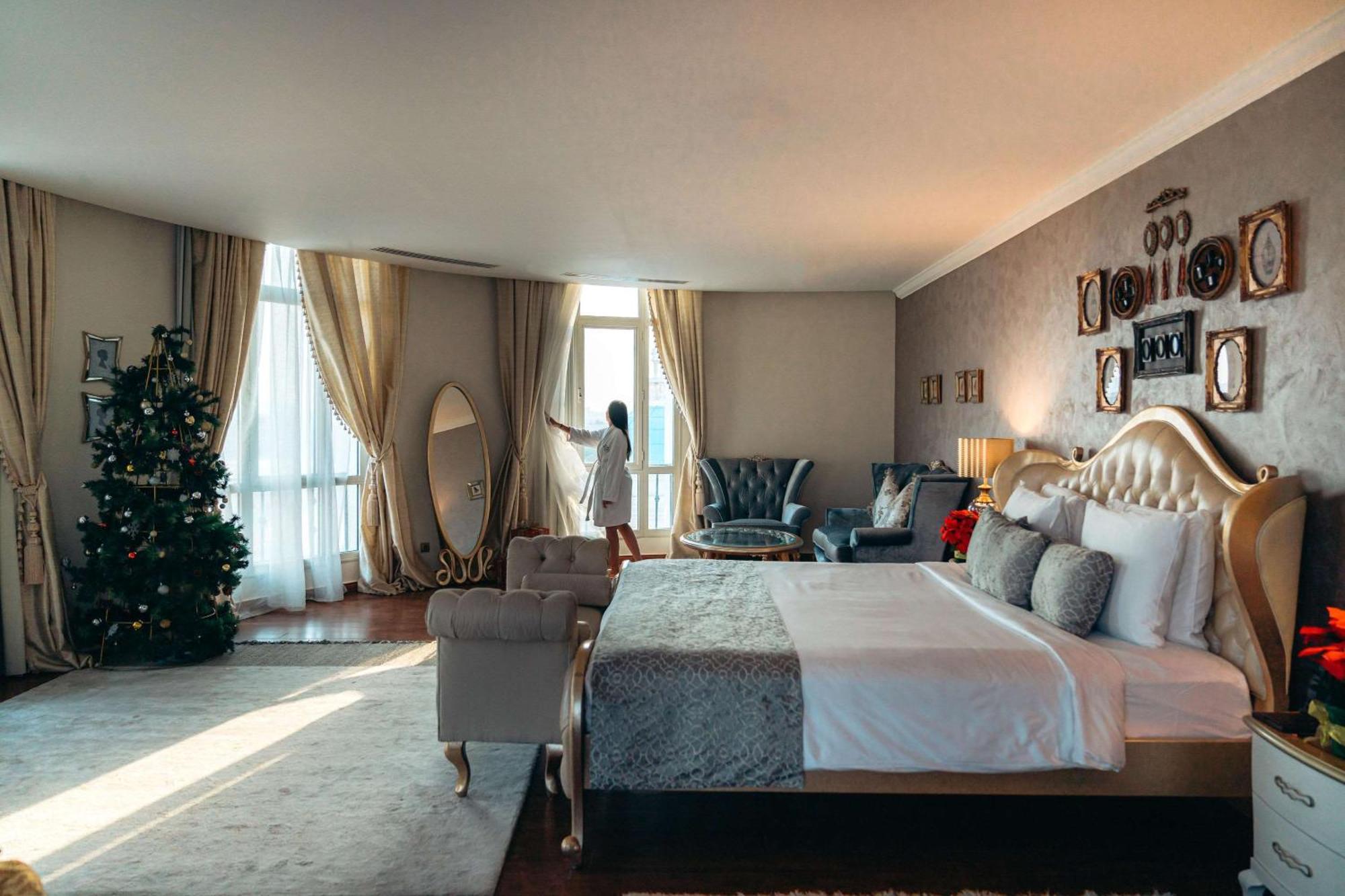 Royal Maxim Palace Kempinski El Cairo Exterior foto Suite at the hotel
